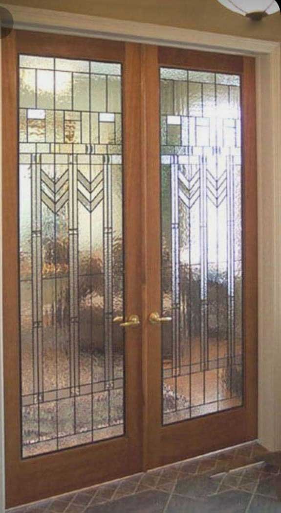 درب چوبی با شیشه تزیینی استین گلاس